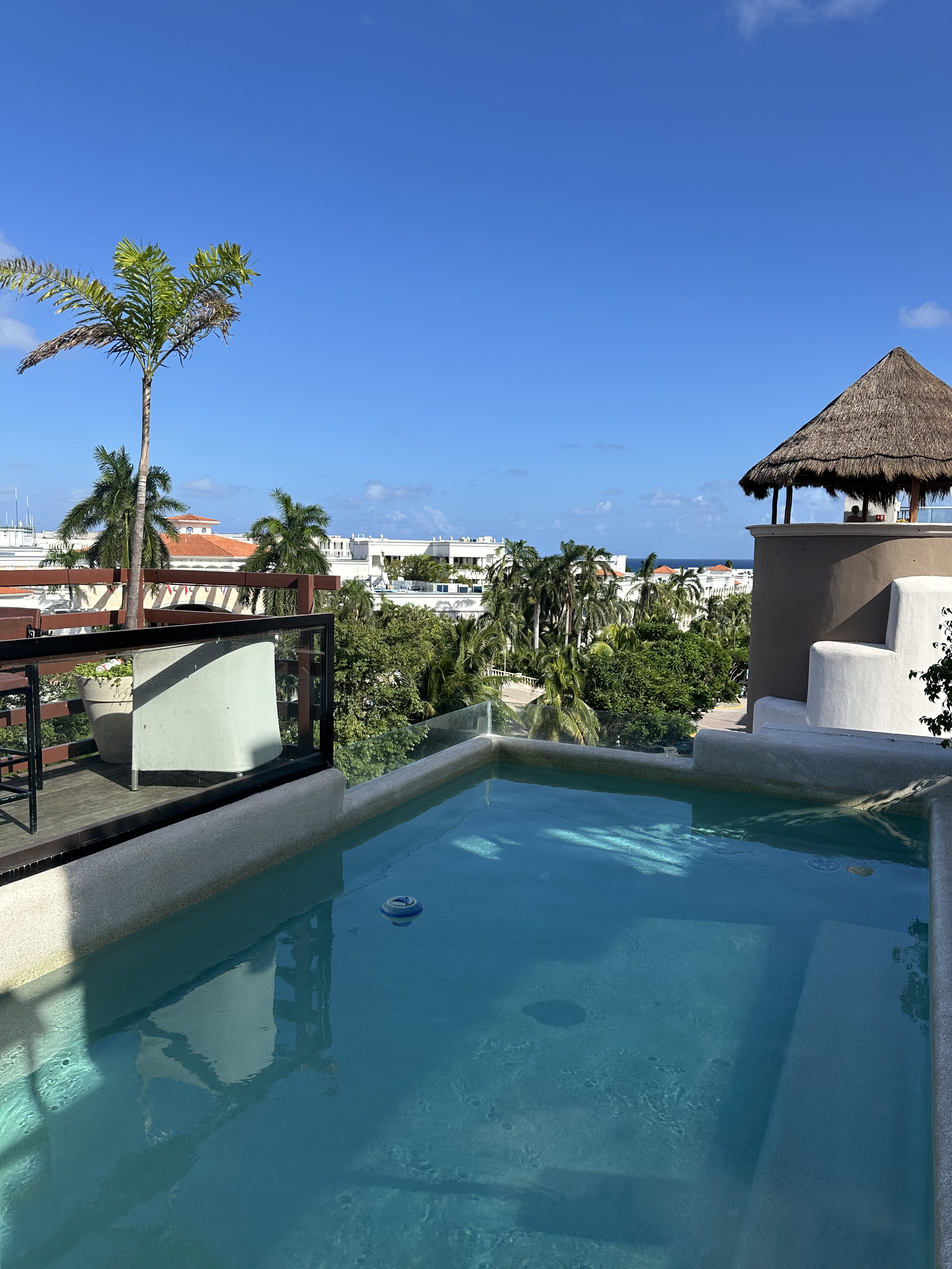 Playa del Carmen Hostel - Surroundings